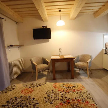 Aparthotel U Knajflu *